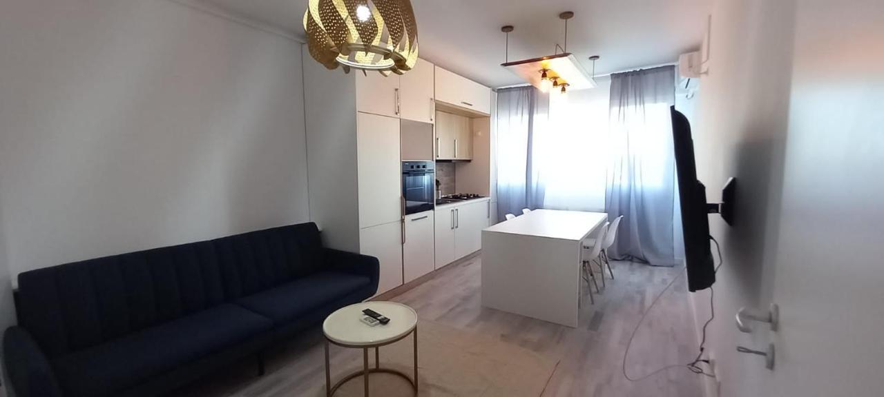 Preciziei 1Br Luxury Apartment With Fast Wifi, Self Check In And Parking Bucarest Esterno foto